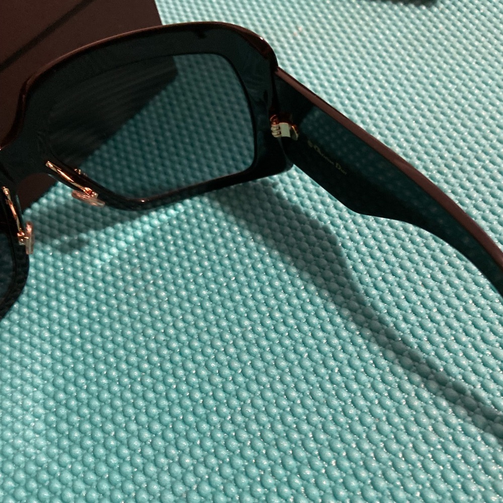 So light 2 dior black - Picture 4 of 6